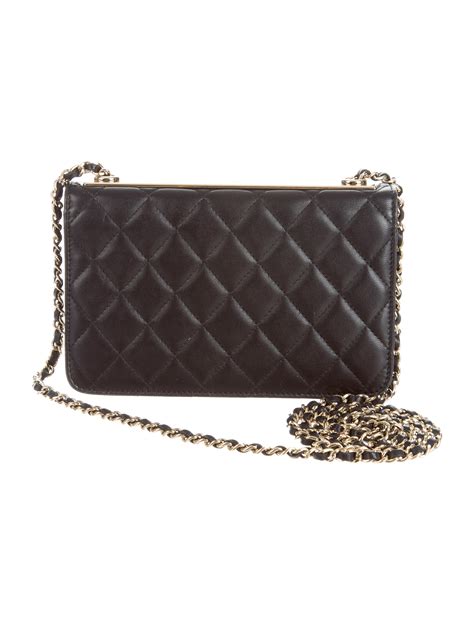 chanel trendy wallet on chain.